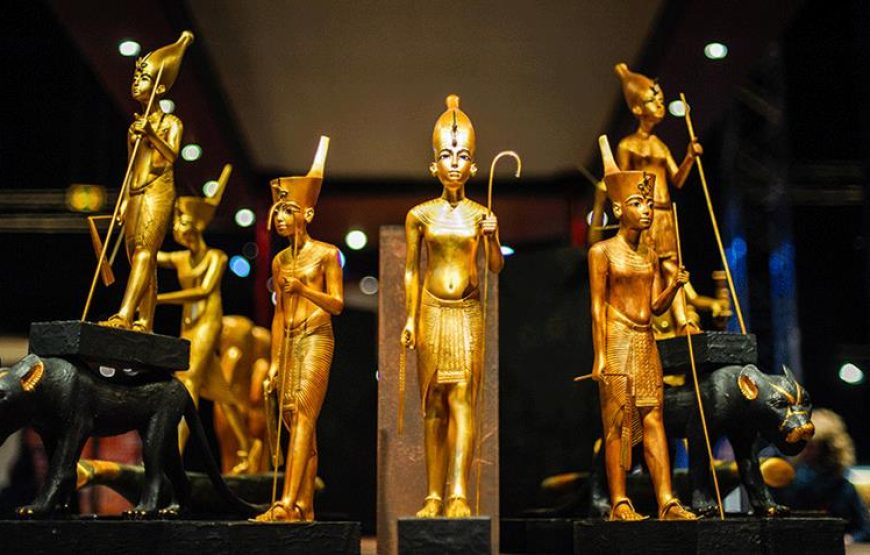 Cairo: National Museum, Egyptian Museum & Giza Pyramids Tour