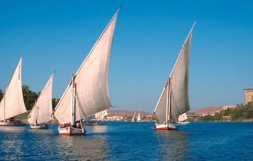 Cairo: 1 or 2-Hour Felucca Ride on the Nile with Transfers