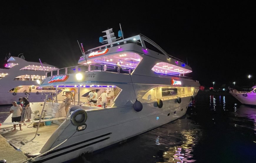 Sharm El Sheikh Dinner Cruise