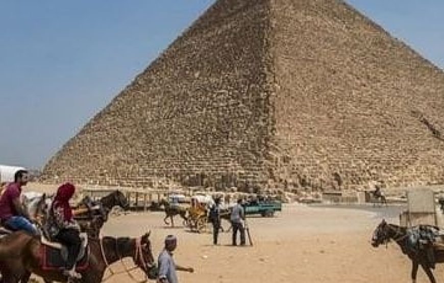 Cairo By Bus One Day: A Classic Egyptian Adventure